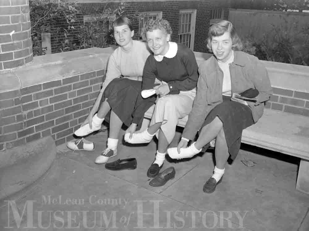 ISU freshamn with sore feet, 1953.